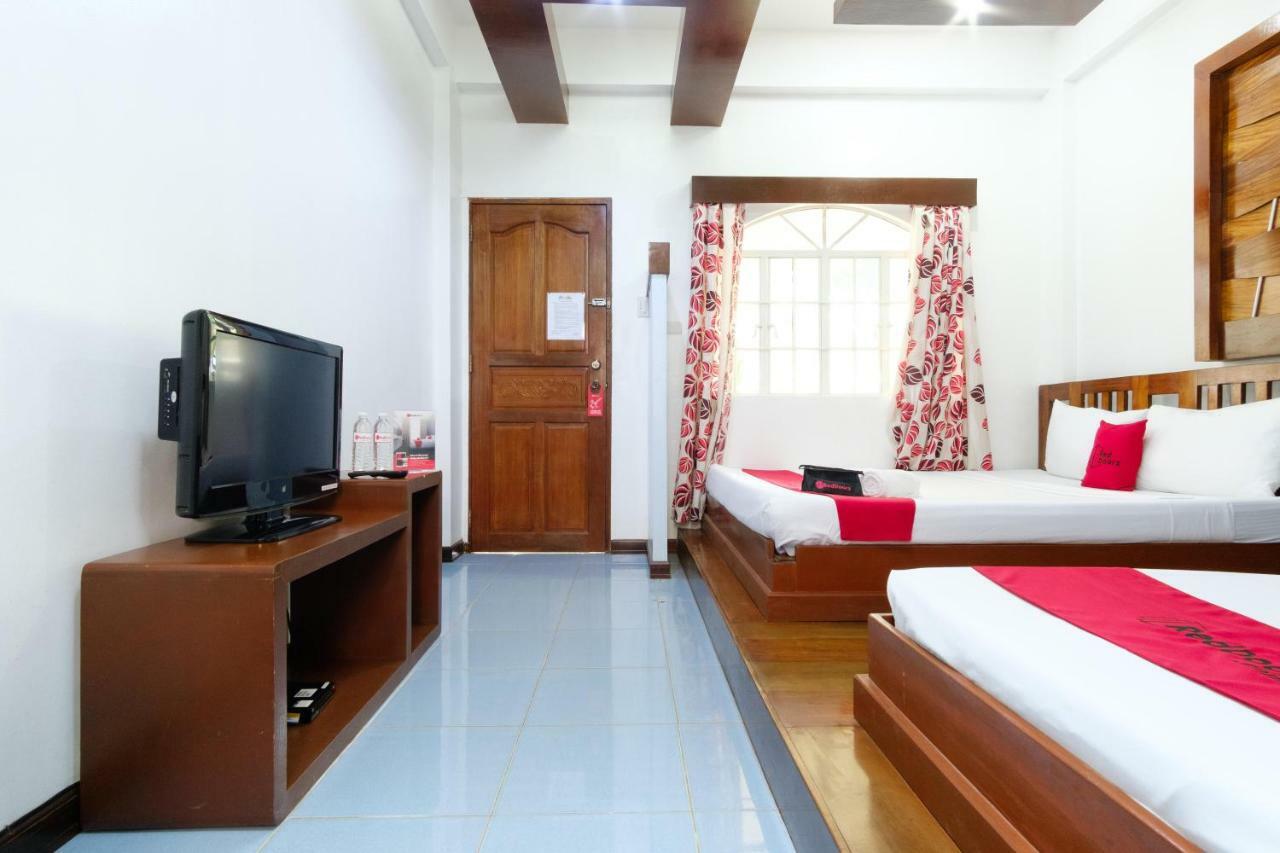 Reddoorz Premium @ Abueg Road Extension Puerto Princesa Buitenkant foto