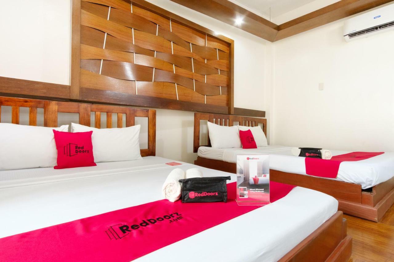 Reddoorz Premium @ Abueg Road Extension Puerto Princesa Buitenkant foto