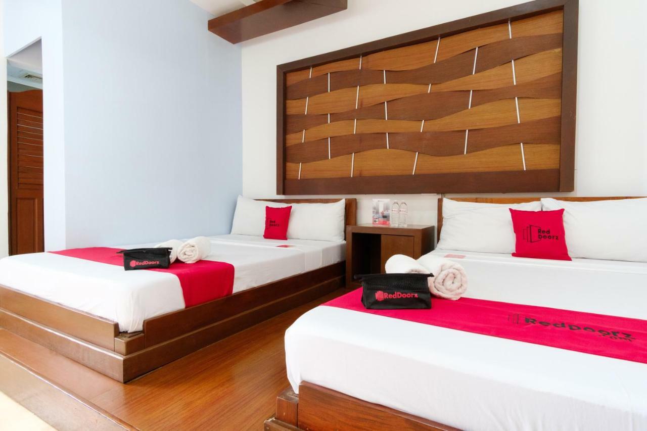 Reddoorz Premium @ Abueg Road Extension Puerto Princesa Buitenkant foto