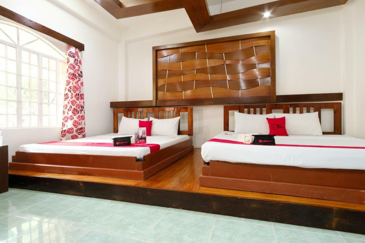 Reddoorz Premium @ Abueg Road Extension Puerto Princesa Buitenkant foto