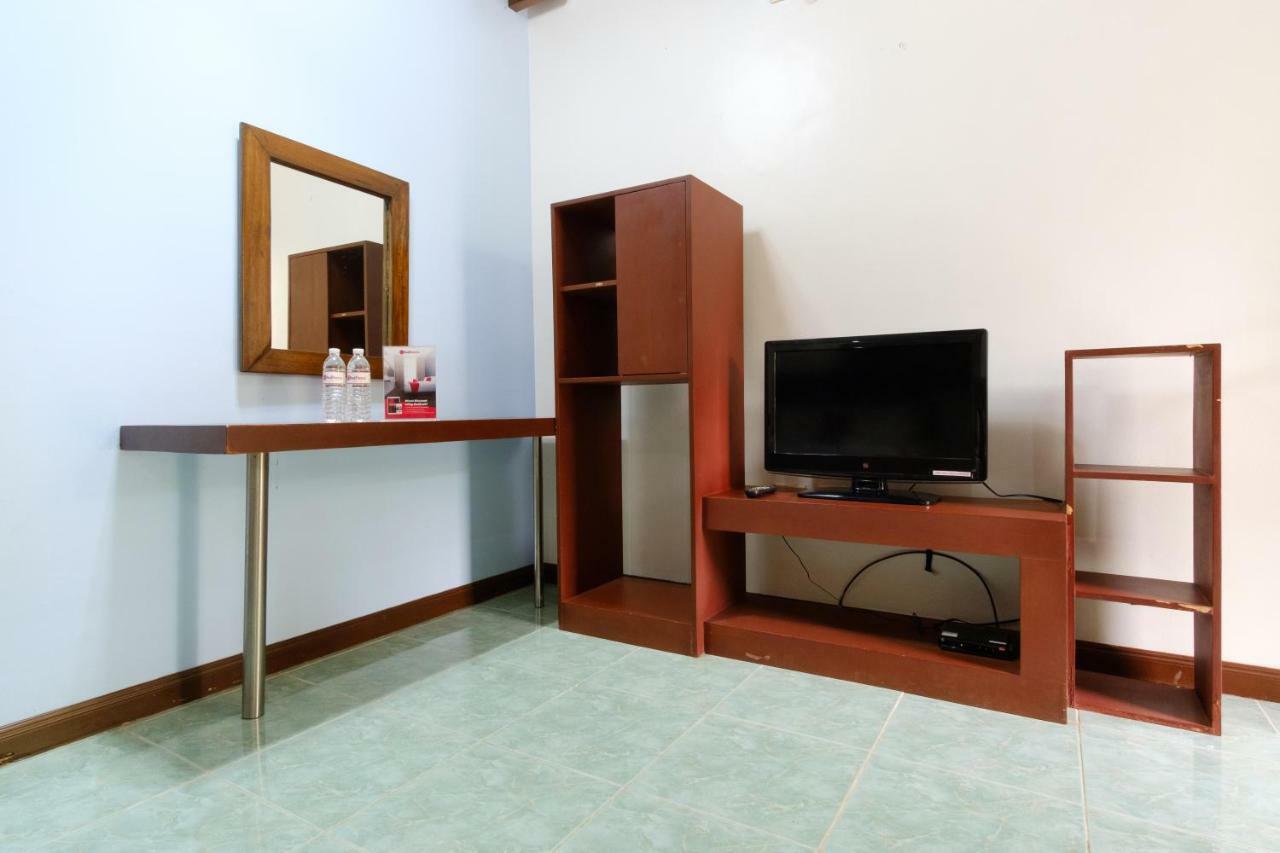 Reddoorz Premium @ Abueg Road Extension Puerto Princesa Buitenkant foto